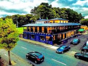The Cot & Cobble Bar & Restaurant